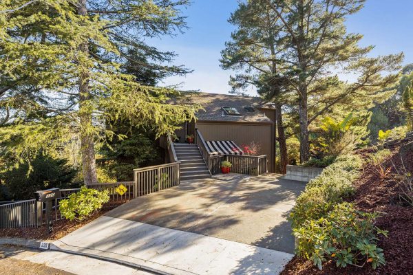 320 Deertrail Lane